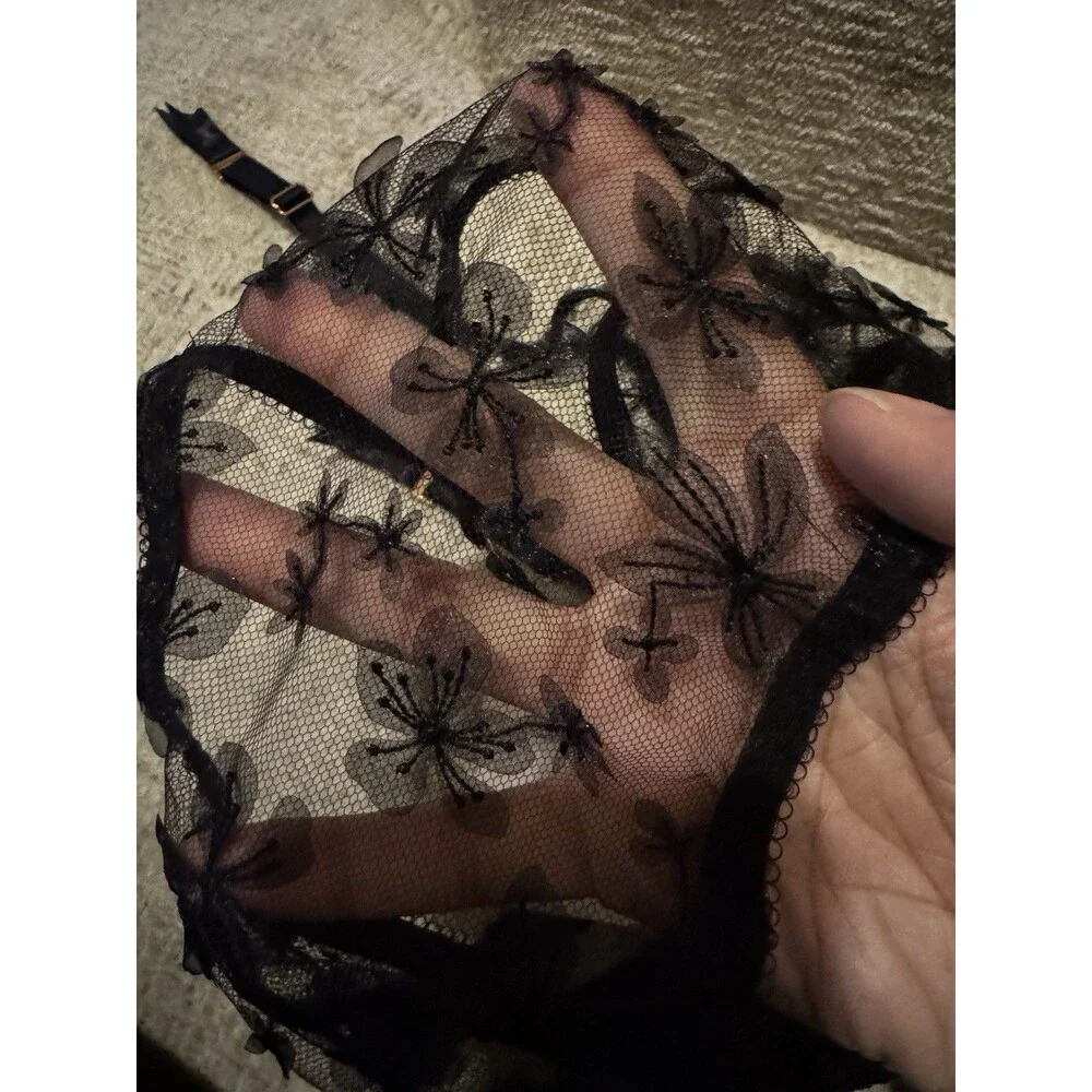 Savage X Fenty Black Mesh Lace Floral Embroidered Garter Belt 3X NWT